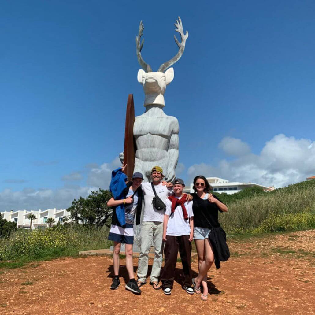 Jugendliche aus dem Surfcamp Portugal #1 während des Ausflugs nach Lissabon